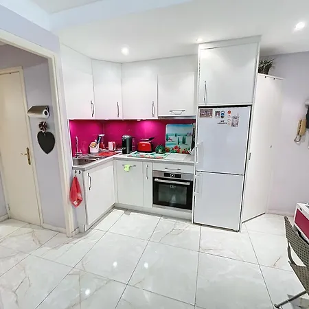 公寓 Cosy 1 Bedroom Republique 236 *