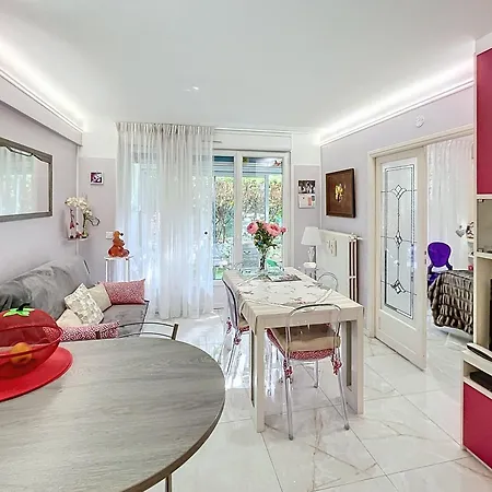 Cosy 1 Bedroom Republique 236 戛纳